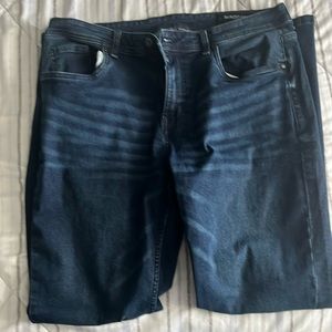 Perfect Jean. Slim thick.